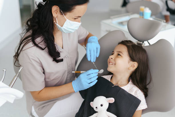 Best Emergency Dental Care for Broken or Chipped Teeth in Rodney Village, DE